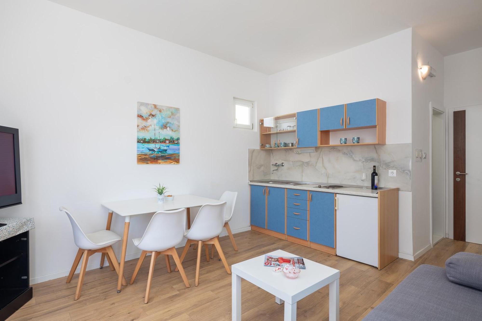Apartments Near Central Beach With Free Parking Makarská Exteriér fotografie