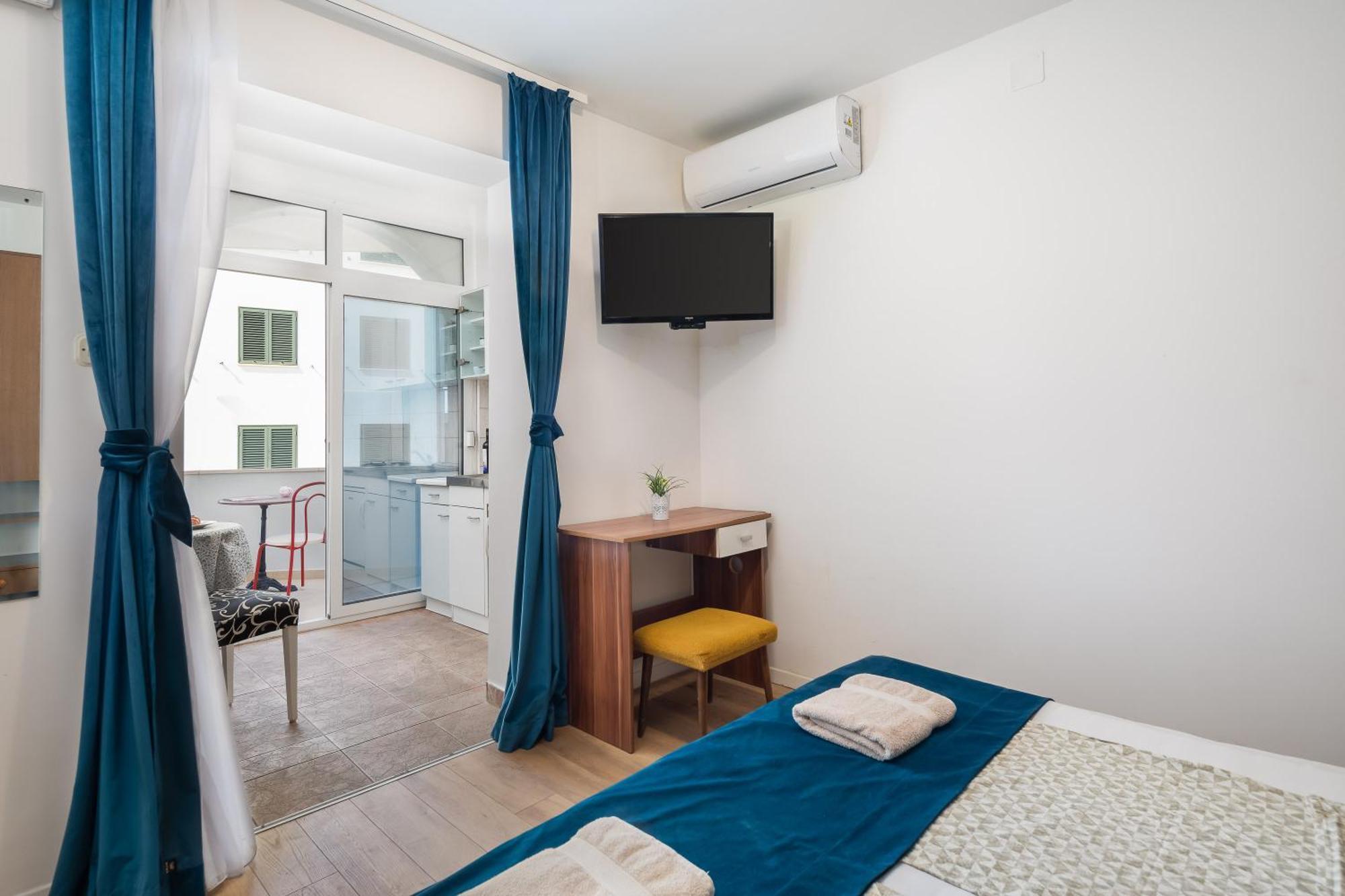 Apartments Near Central Beach With Free Parking Makarská Pokoj fotografie