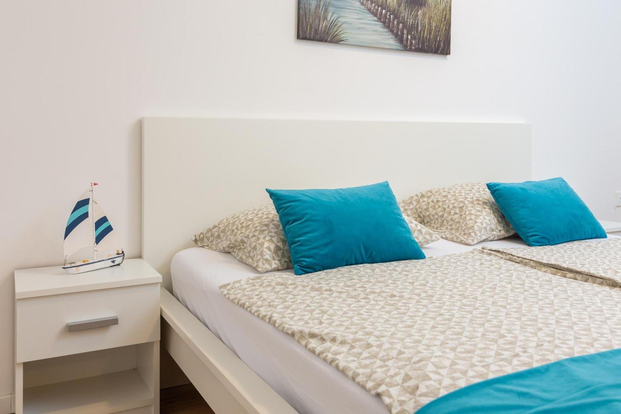 Apartments Near Central Beach With Free Parking Makarská Exteriér fotografie