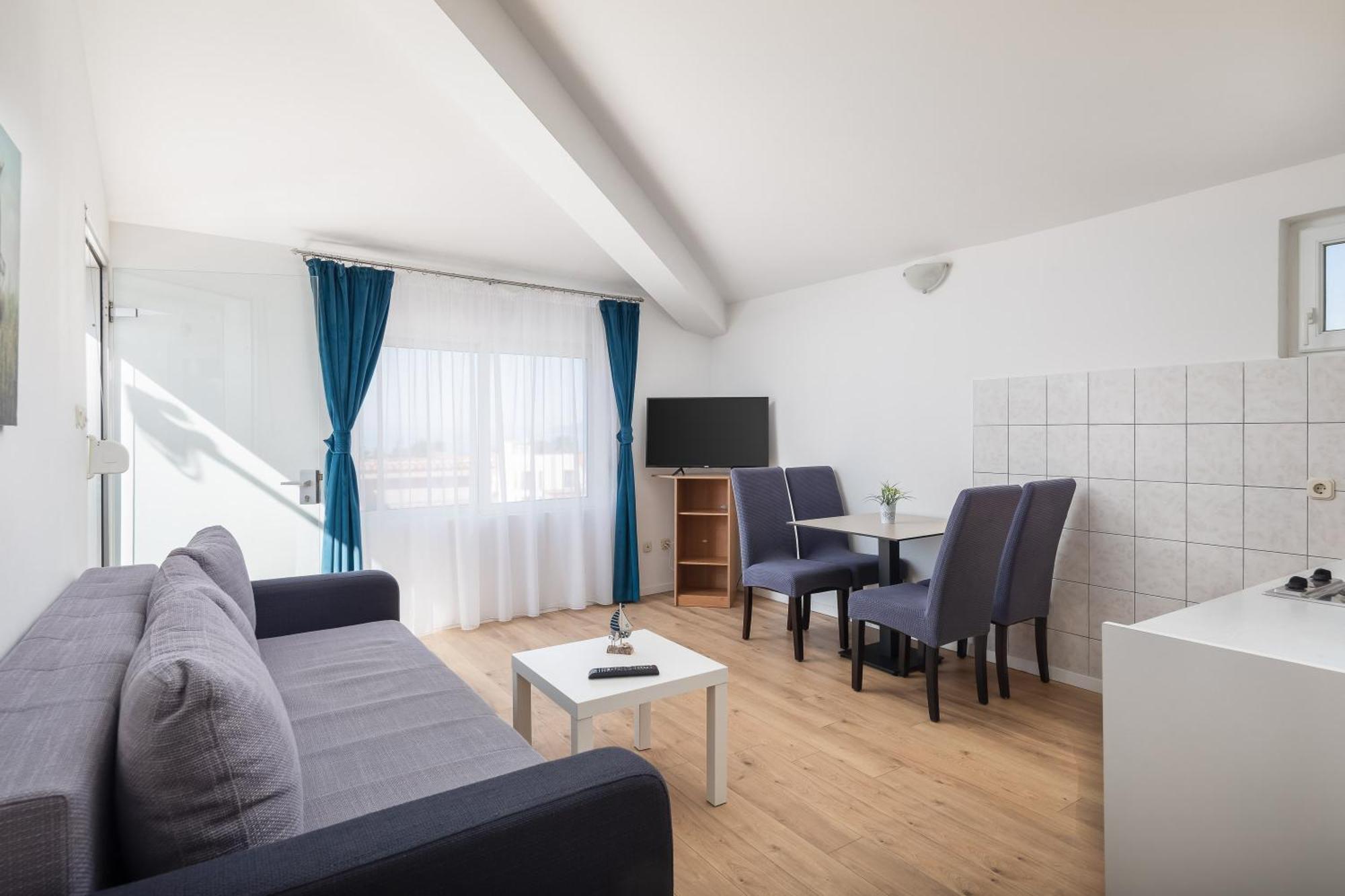 Apartments Near Central Beach With Free Parking Makarská Pokoj fotografie